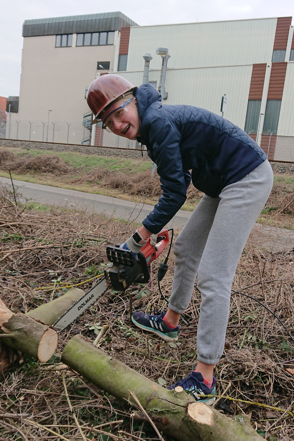 Arbeitseinsatz SV Menden Tennis Annabell Mense