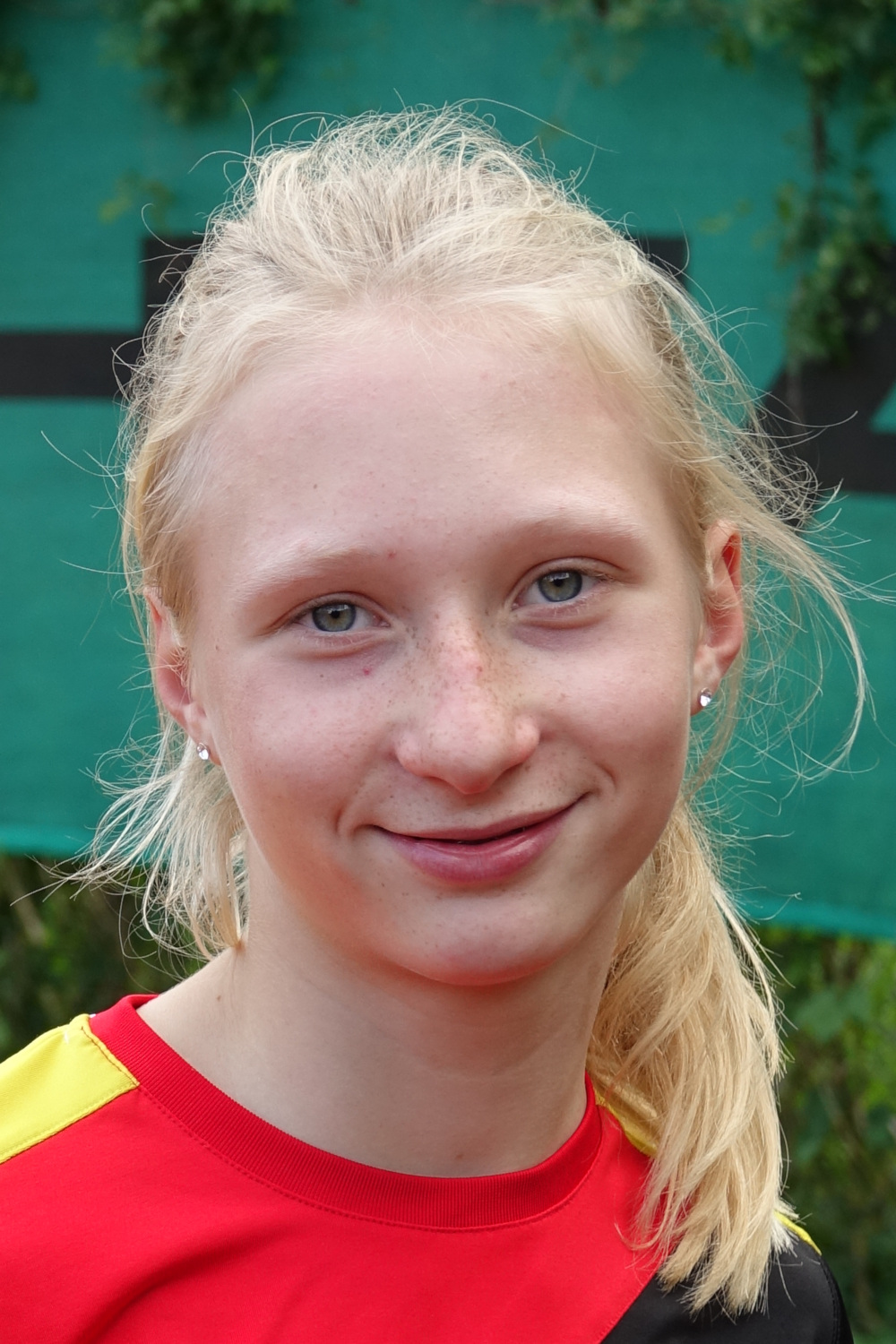 Annabell Mense  SV Menden Tennis