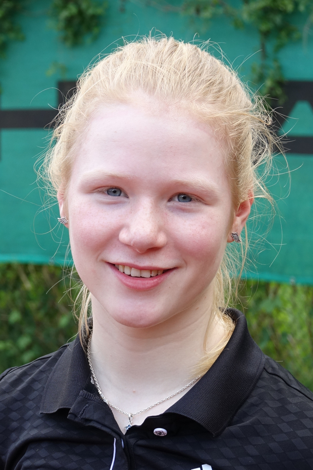 Josephine Mense  SV Menden Tennis