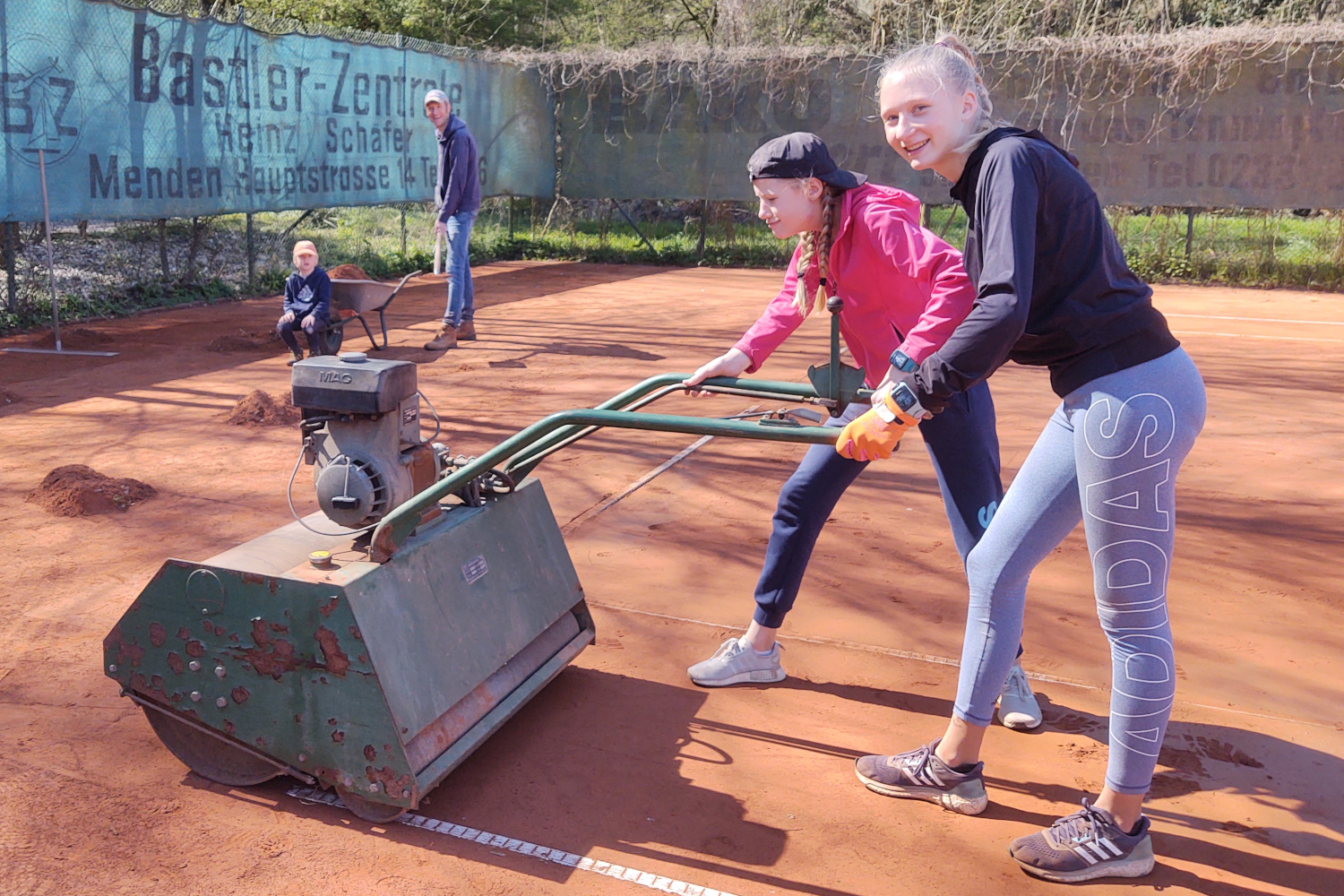 Arbeitseinsatz SV Menden Tennis